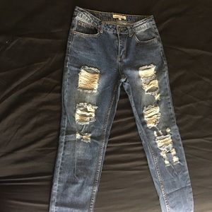 Jeans riped high waisted